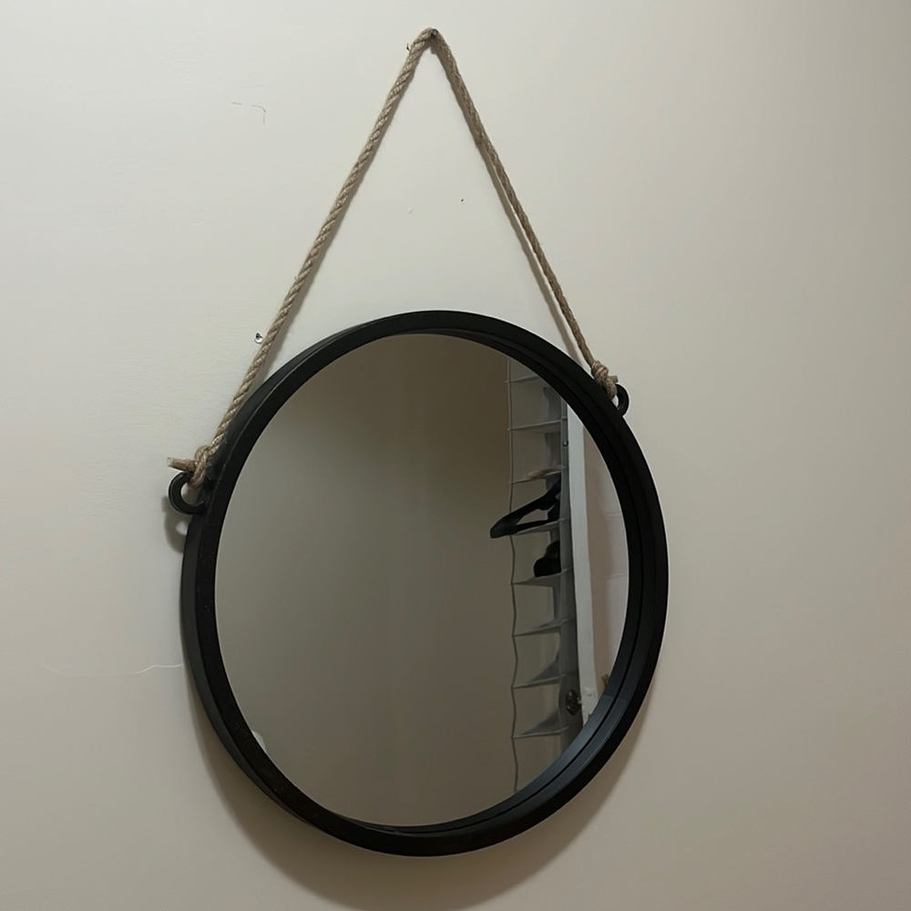 Hanging wall mirror